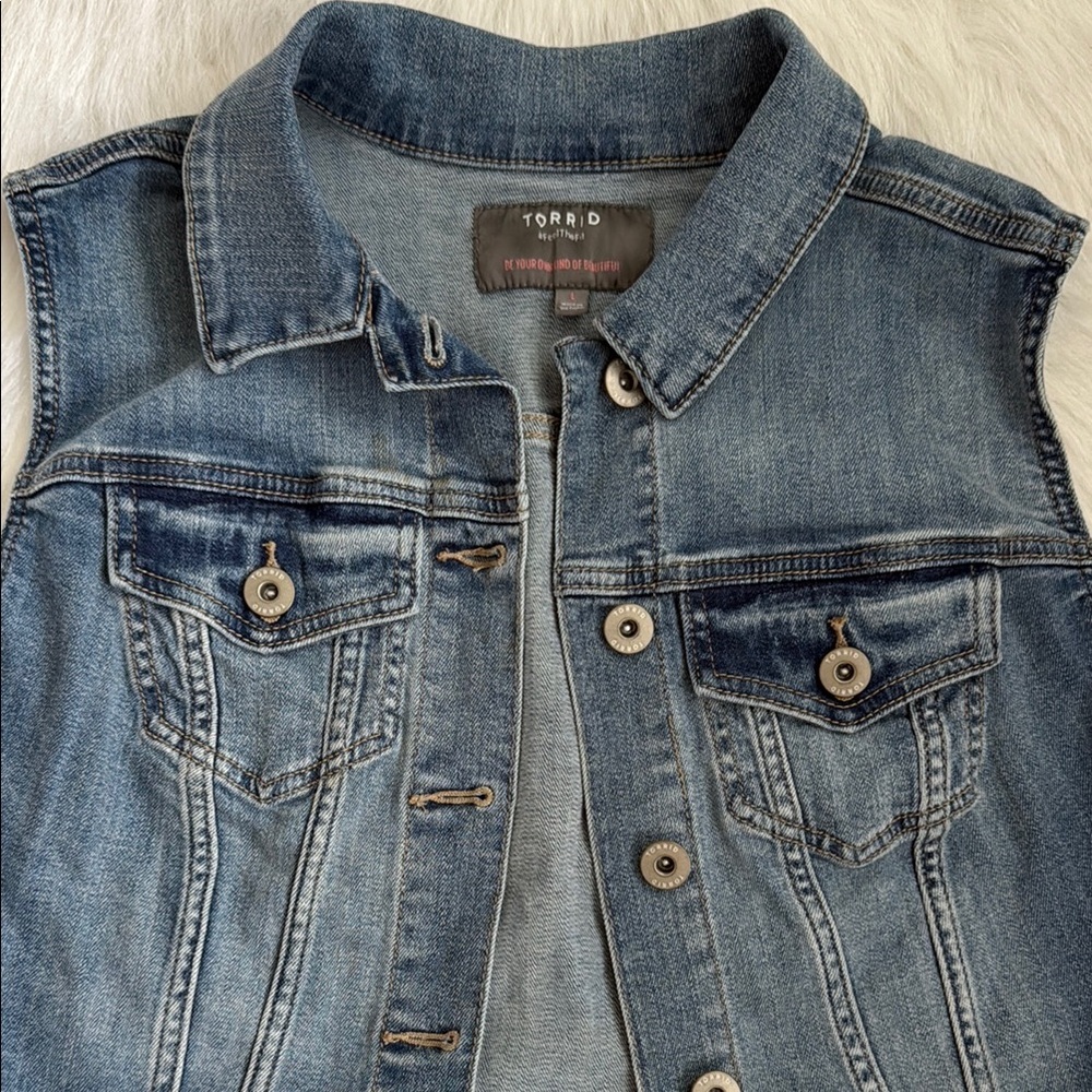 Torrid Blue Denim Vest Cropped Sleeveless - Picture 3 of 10